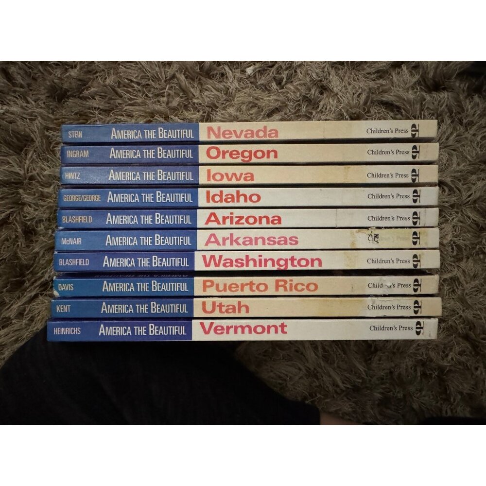 Lot of 10 America the Beautiful books Scholastic Childrens Press Like New